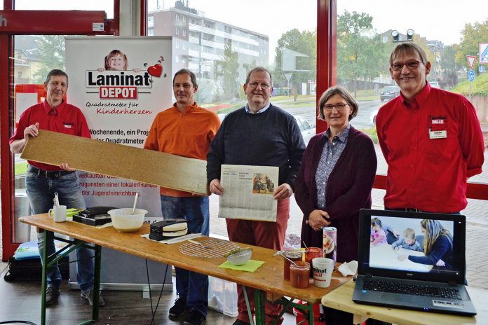 Durch die Charity-Aktion „Quadratmeter für Kinderherzen“ kamen 2017 insgesamt 1.772 Euro für den Verein Impuls 21 zusammen.