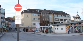 Der Ausschuss für Planung, Verkehr und Umwelt hat beschlossen die Netztrennung und damit des Durchfahrtverbots auf der Schwarzbachstraße aufzuheben. Foto: Hans-Joachim Kling