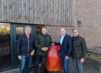Peter Beyer MdB mit Alfons Hülskemper, Johannes Paas und Martin Dahlmann auf dem Brachter Hof in Ratingen-Homberg. Foto: Peter Beyer MdB