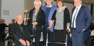 (v.l.) Hans Stauff, Anni Kirse, stv. Landrat Ernst Buddenberg, BSG-Vorsitzende Sigrid Ehrhard und Bürgermeister Thomas Dinkelmann. Foto: Kreisstadt Mettmann