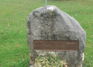Das Treffen findet Freitag am Gedenkstein auf dem Gelände des Rathauses statt. Foto: SPD Wülfrath
