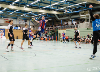 Vertragsverlängerung erfolgreich abgeschlossen: Kreisläufer Christian Mergner bleibt bis 2020 bei der SG Ratingen. Foto: Leuchtkraft