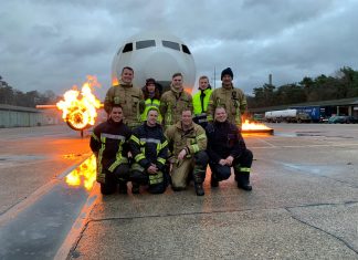 Die Feuerwehr trainierte in Weeze unter realen Bedingungen. Foto: Feuerwehr Wülfrath