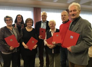 (v.l.) Gudrun Krewet, Kerstin Griese (MdB), Christine Urbach, Wolfgang Preuß (Ortsvereinsvorsitzender), Christine Muskalla, Werner Platzhoff und Günther Lampenscherf. Foto: Privat