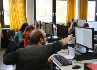 Medienbildung spielt am Heinrich-Heine-Gymnasium eine wichtige Rolle: Jetzt und auch in Zukunft. Foto: André Volkmann