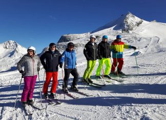 Die Velberter Skifreunde auf dem Hintertuxer Gletscher. Foto: privat