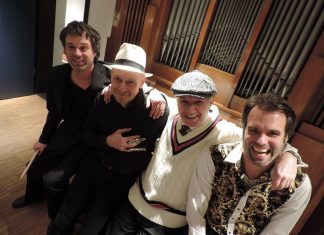Konzertgäste begleiten diese vier Musiker auf ihrer Zeitreise durch die Musikgeschichte. Foto: Privat
