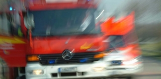 Ein brennender Sperrmüllhaufen hat am frühen Mittwochmorgen für einen Feuerwehreinsatz gesorgt. Foto: Symbolbild (Feuerwehr)