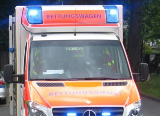 Bei einem Unfall auf der Speestraße ist am Freitagnachmittag ein 82-Jähriger schwer verletzt worden. Foto: Symbolbild (Feuerwehr)