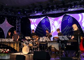Das Percussion-Ensemble „SchlagFertig!“ der Städtischen Musikschule Ratingen eröffnete klangvoll den Abend. Foto: Stadt Ratingen