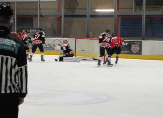 Sechs-Punkte-Wochenende: Die Ratinger Ice Aliens haben ihr Spiel gegen Neuss mit 5:4 gewonnen. Foto: Ice Aliens