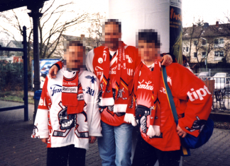 Besondere Aktion zum nächsten Heimspiel: Fans mit Trikots aus der Saison 1997/98 zahlen keinen Eintritt. Foto: Ice Aliens