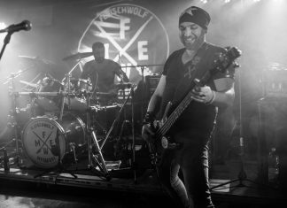 Spielen zum ''Anstoß-Zwo-Neunzehn'': die Band Fleischwolf. Foto: Privat