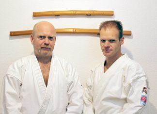 Trainer Benedikt und Patrick zeigen einen Querschnitt der Jiu-Jitsu-Techniken. Foto: privat