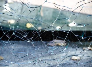 Am Wochenende haben unbekannte Täter in Langenfeld mehrere Autos beschädigt. Foto: Symbolbild (pixabay)