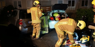 Einsatz der Ratinger Feuerwehr am Montagabend an der Straße Am Ostbahnhof. Foto: Feuerwehr