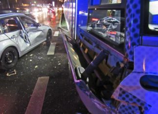 Bei dem Unfall entstanden an den Fahrzeugen Sachschäden in Höhe von 11.500 Euro. Foto: Polizei