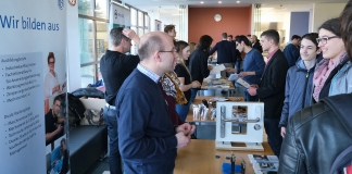 230 Besucher informierten sich auf der Schlüsselregion-Ausbildungsbörse „Azubi werden 2019“ über freie Ausbildungsstellen. Foto: Schlüsselregion