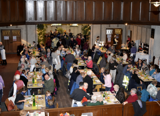 Mehr als 300 Gäste kamen täglich in die Vesperkirche in Velbert.