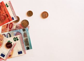 Jobcenter führt neues Verfahren ein: Bargeld gibt es in Notfällen im Einzelhandel. Foto: Symbolbild (pixabay)