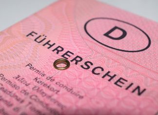 Alte Führerscheine müssen in den nächsten Jahren umgetauscht werden. Foto: pixabay
