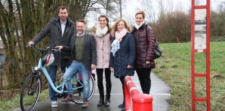 Sie freuen sich auf die Eröffnung: Arne Jährling (Koordinator Aktivtourismus Neanderland), Stephan Nau (Tourismus Stadt Heiligenhaus), Paulina Betthaus (Wirtschaftsförderung Stadt Haan), Anja Haas (Wirtschaftsförderung Stadt Wülfrath), Daniela Hantich (Velbert Marketing). Foto: Kreis Mettmann