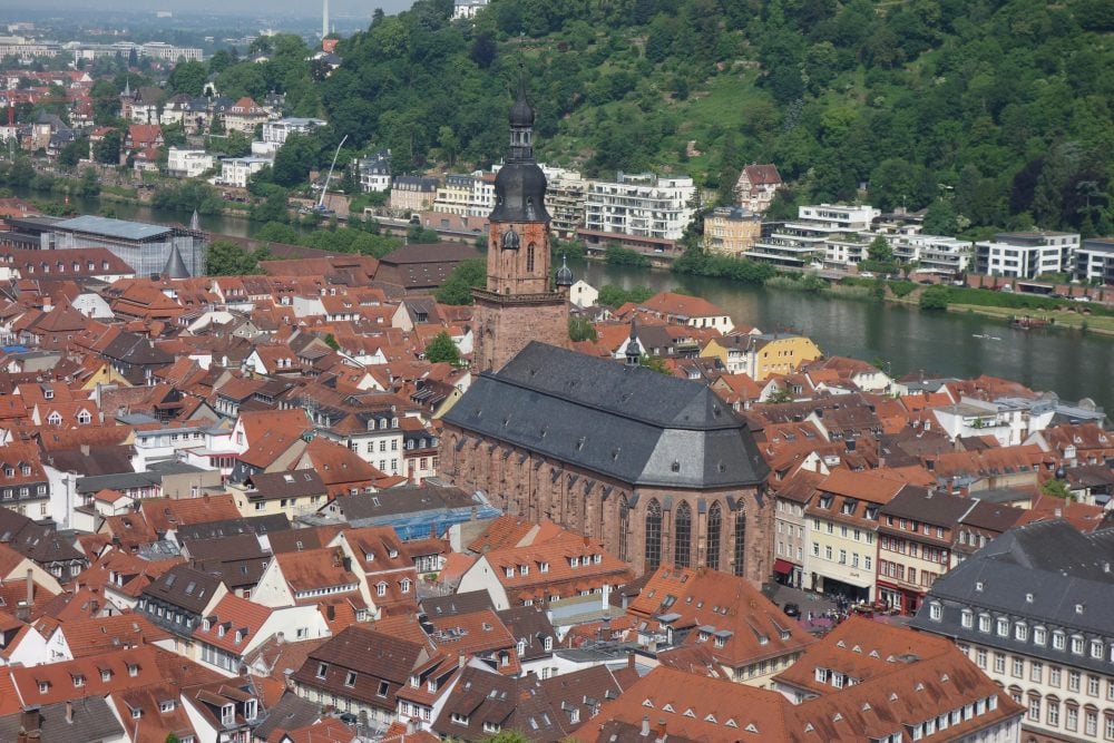 Die Heiliggeistkirche ist die größte Kirche in Heidelberg und beherrscht die Altstadt.