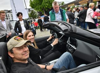 Auch für Cabrio-Fans gab es in der Vergangenheit bei der Autoschau in Wülfrath neue Modelle zum Probesitzen. Foto: Mathias Kehren/Archiv