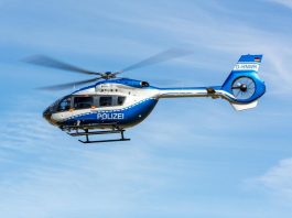 Verfolgungsfahrt durch Mettmann: Polizeihubschrauber in der Luft Die Polizei hat einen Hubschrauber eingesetzt. Symbolfoto: Polizei