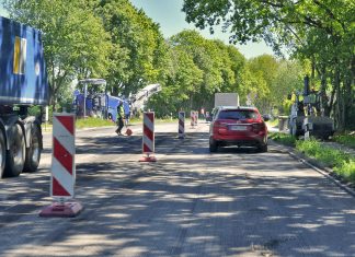 Die Nevigeser Straße wird neu asphaltiert. Foto: Mathias Kehren