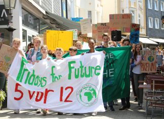 "Fridays for Future": Am Freitag gingen Jugendliche in Wülfrath auf die Straße, um für den Klimaschutz zu kämpfen. Foto: André Volkmann