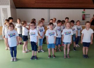 Für ihren Auftritt im Familienzentrum haben die "Neanderlerchen" sich ein Programm zum Mitmachen ausgedacht. Foto: GGS