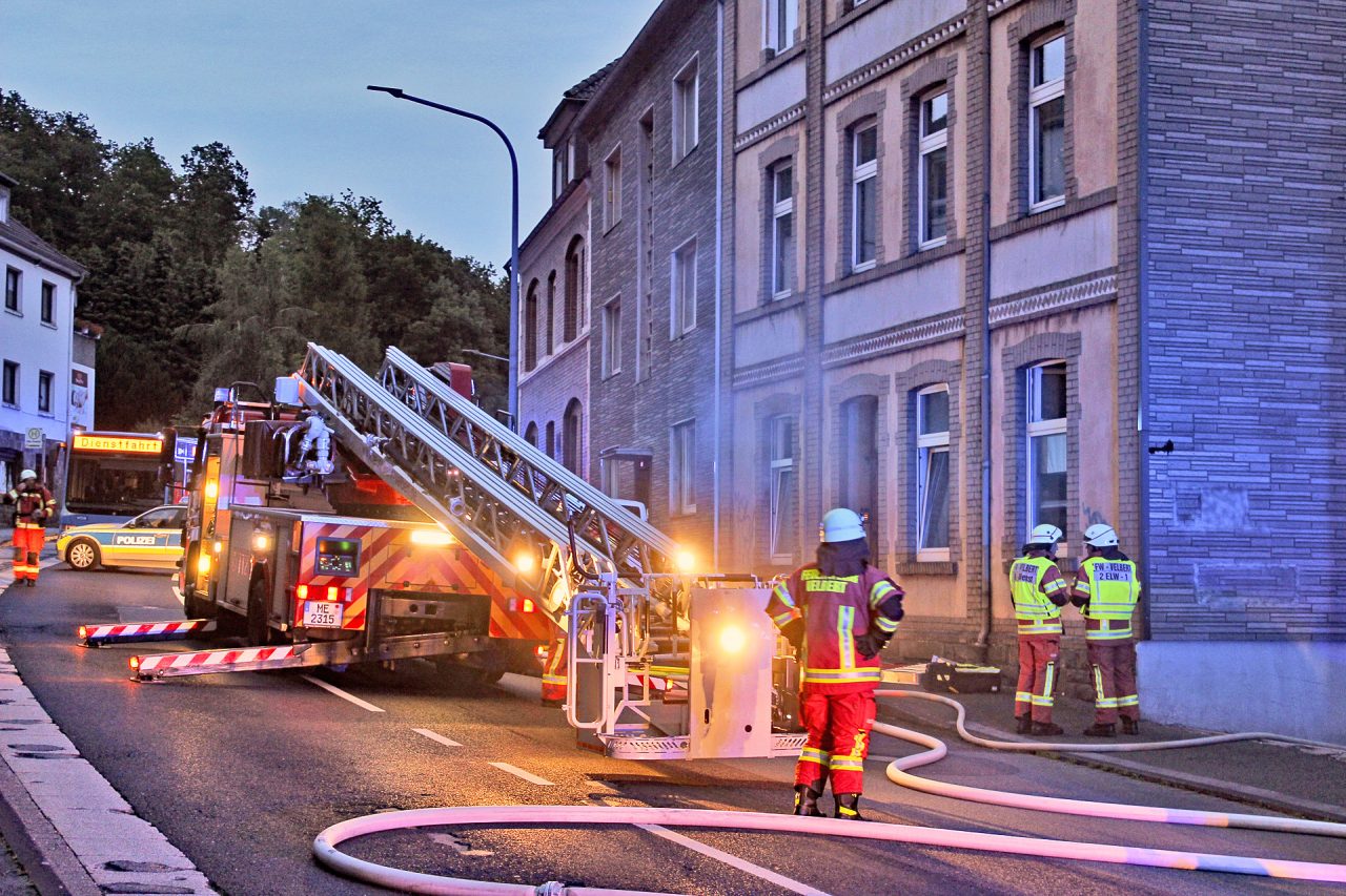 Polme Feuerwehr Und Polizei Im Groeinsatz Bei