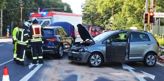 Bei dem Unfall wurde eine 50-Jährige schwer verletzt. Foto: Polizei