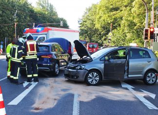 Bei dem Unfall wurde eine 50-Jährige schwer verletzt. Foto: Polizei