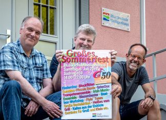 Andreas Dietrich, stellvertretender Leiter der Musikschule, Uwe Ottenjann und Dr. Tobias Kaiser, beide vom Förderverein. Foto: MSH