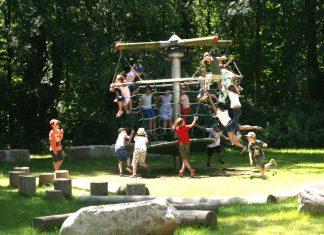 Die Kinder freuen sich über die neuen Spielgeräte und Klettermöglichkeiten. Foto: Kreisstadt Mettmann