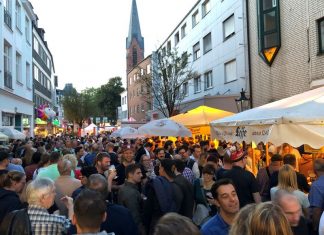 Die Benrather Bierbörse lockt viele Besucherinnen und Besucher in den Düsseldorfer Stadtteil. Foto: Veranstalter
