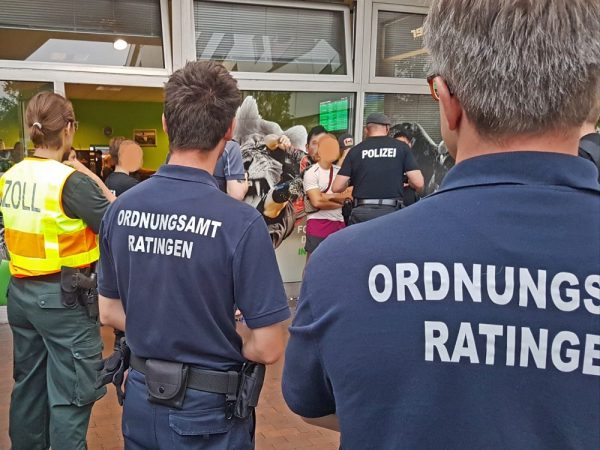 Koordiniert gingen Zoll, Polizei und Ordnungsamt gegen organisierte Kriminalität vor. Foto: Polizei