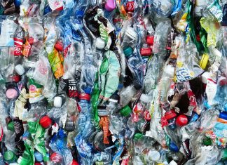"Refill" zielt darauf ab, Plastikmüll zu vermeiden. Foto: Pixabay