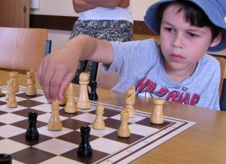 Jeden Sonntag in den Ferien können sich Kinder bei den Schachfreunden Neviges in einem Turnier messen. Foto: privat