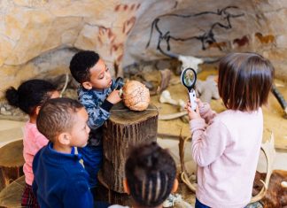 Das Neanderthal-Museum bietet in den Sommerferien Freizeitaktionen für Kinder - unter anderem einen Steinzeit-Krimi. Foto: Neanderthal-Museum