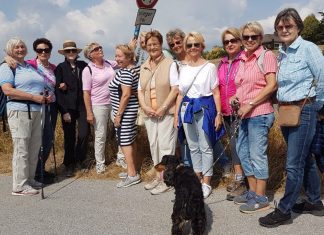 13 Frauen der Heiligenhauser CDU auf Wanderschaft. Foto: Privat