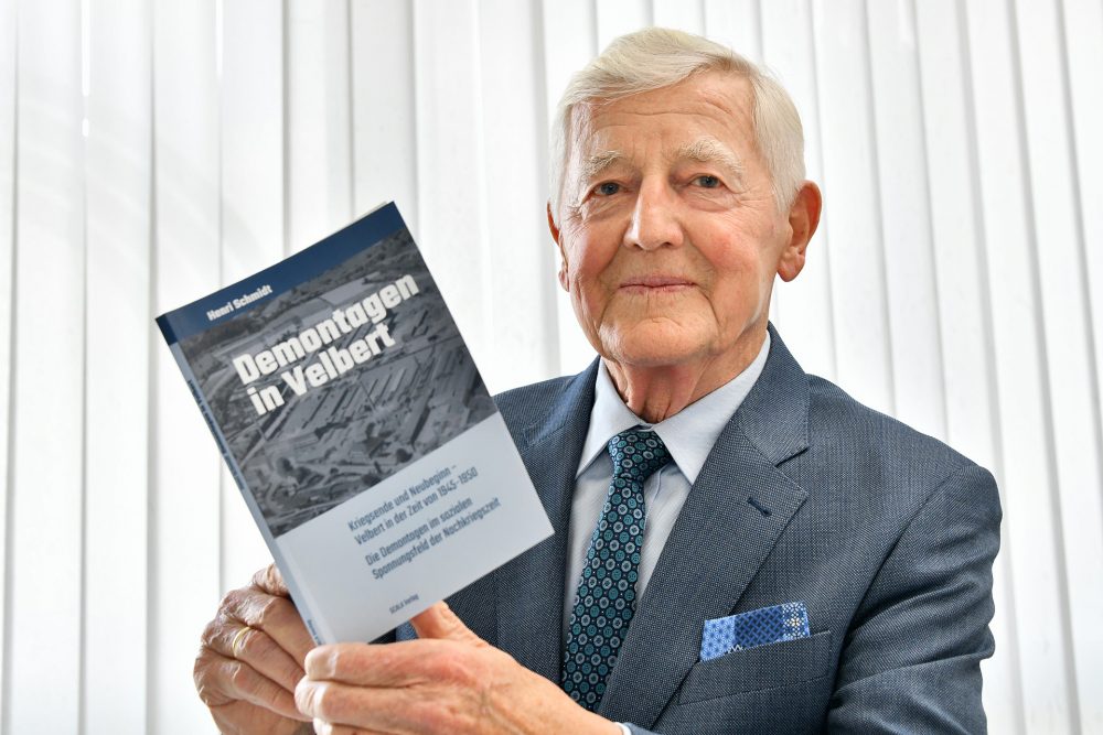 Zwei Jahre lang hat Henri Schmidt für sein neues Buch "Demontagen in Velbert" recherchiert. Foto: Mathias Kehren