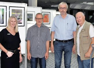 Drei Fotografen zeigen Aufnahmen aus Wülfrath und Umgebung. Foto: Kreissparkasse