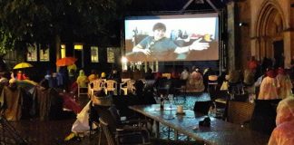 Das Open-Air-Kino auf dem Marktplatz. Foto: Kling/Archiv
