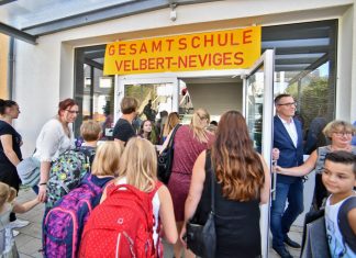 Die Gesamtschule Velbert-Neviges ist eröffnet. Foto: Mathias Kehren