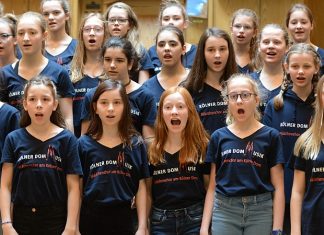 Singt in St. Lambertus und tritt im Rahmen des Sommerfestes an der Kulturvilla auf: Der Mädchenchor des Kölner Doms. Foto: Chor