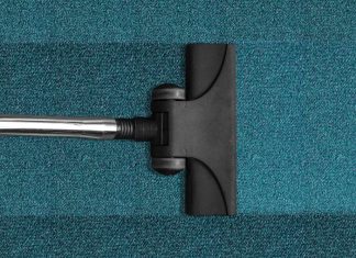 Immer mehr Menschen im Kreis Mettmann haben einen Nebenjob - ein Teil entfällt auf die Reinigungsbranche. Foto: Symbolbild (pixabay)