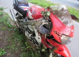Mit diesre Honda ist ein 30 Jahre alter Motorradfahrer in einer Kurve gestürzt. Foto: Polizei